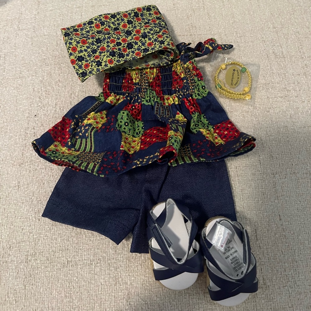 RETIRED 1ST EDITION , American Girl Doll, Julie Albright Patchwork outfit